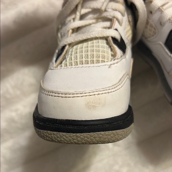 Jordan 4 Retro White Cement (Toddler) - Picture 11 of 14